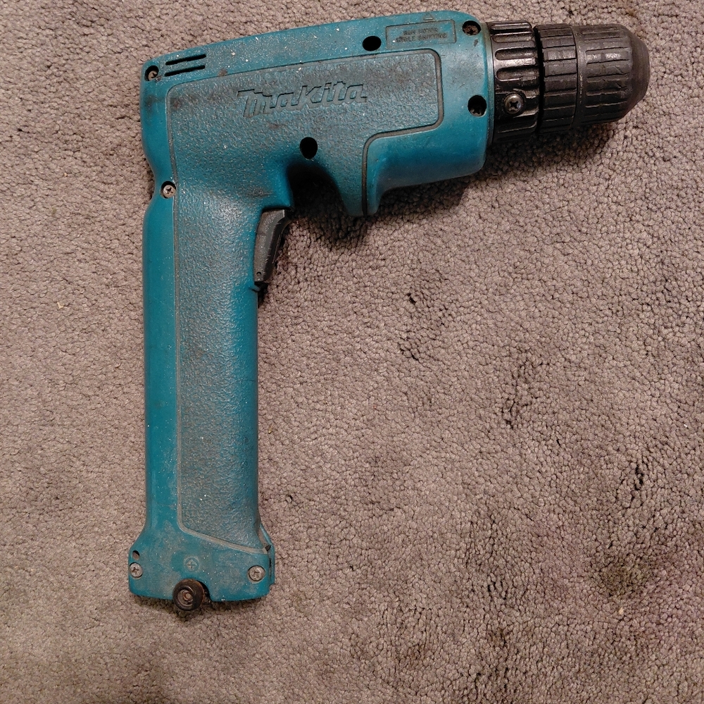 Makita Keyless Chuck Cordless 9.6V Driver Drill Motor